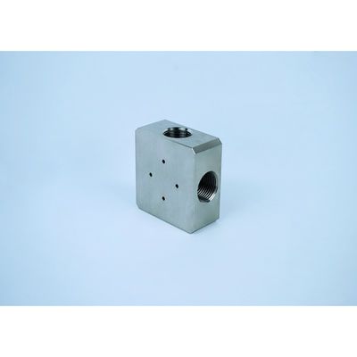 014168-1 Водяной реактор запасные части 87K 3/8 &quot;поперечный разъем